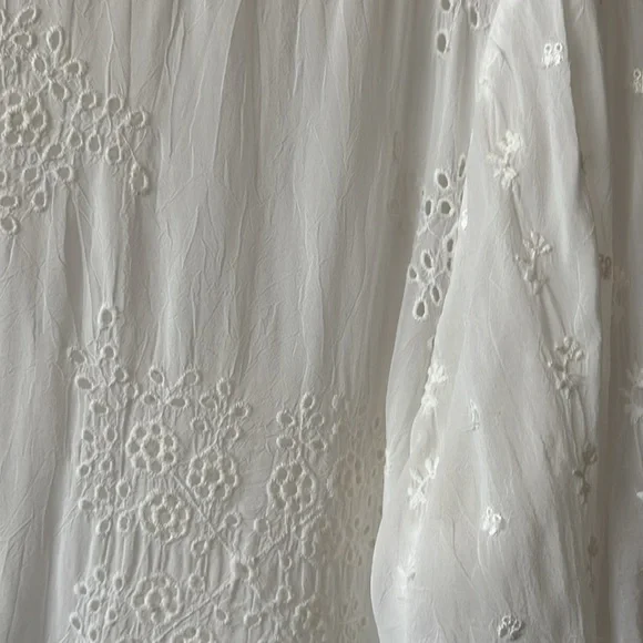 JOHNNY WAS White Eyelet Top - Picture 7 of 8